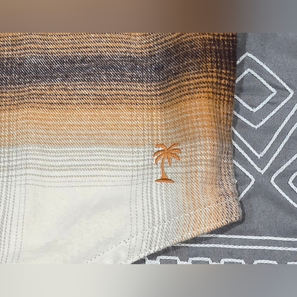 Tommy Bahama Canyon Beach Button Down Flannel Size Large - Picture 2 of 8